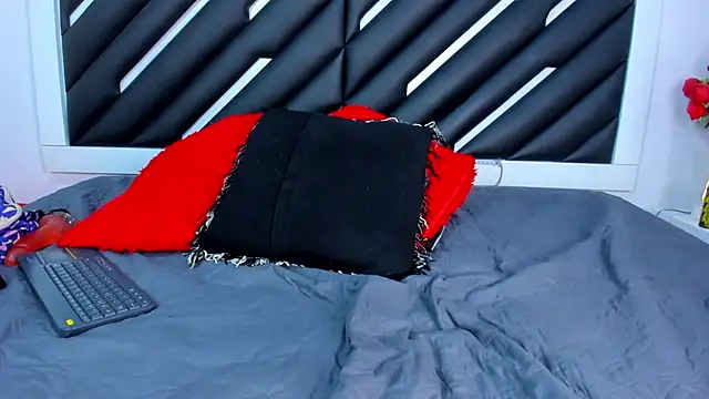 Samaraa Lee online show from 01/07/26, 06:13