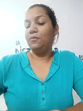 Samaraa Lee online show from 11/08/25, 11:25
