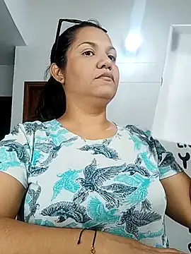 Samaraa Lee online show from 11/21/25, 12:04