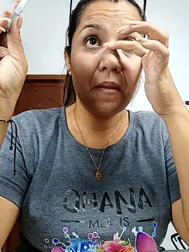 Samaraa Lee online show from 11/26/25, 11:21