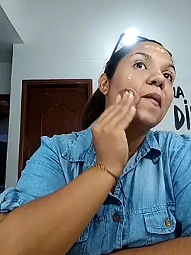 Samaraa Lee online show from 11/28/25, 11:21