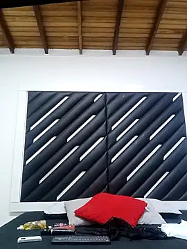 Samaraa Lee online show from 12/15/25, 11:16