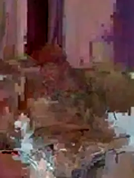 Snapshot of feoGG197 chatting on 11/02/25, 08:25 feoGG197 online show from 11/02/25, 08:25