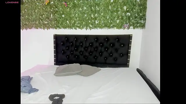 Olena hot10 online show from 11/15/25, 06:56