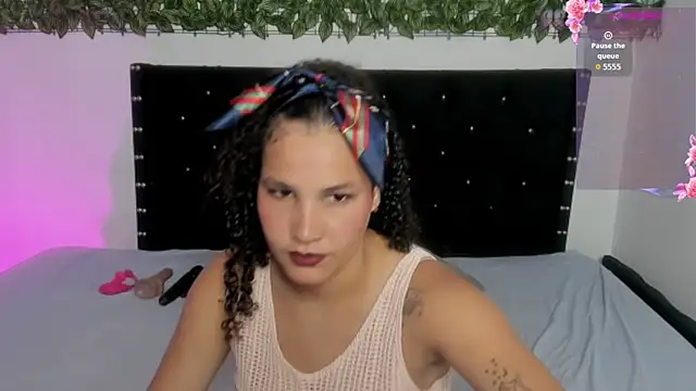 Olena hot10 online show from 11/28/25, 07:03