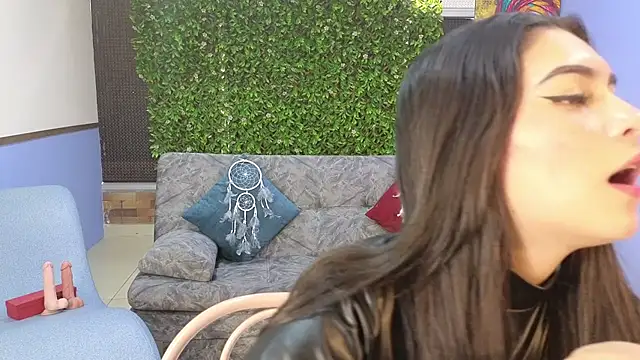 Snapshot of amy_lovelydoll chatting on 12/22/25, 08:09 amy lovelydoll online show from 12/22/25, 08:09