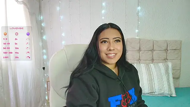 Snapshot of brunette_hot02 chatting on 11/04/25, 07:39 brunette hot02 online show from 11/04/25, 07:39