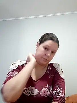 GlitterAuburn online show from 01/13/26, 01:37