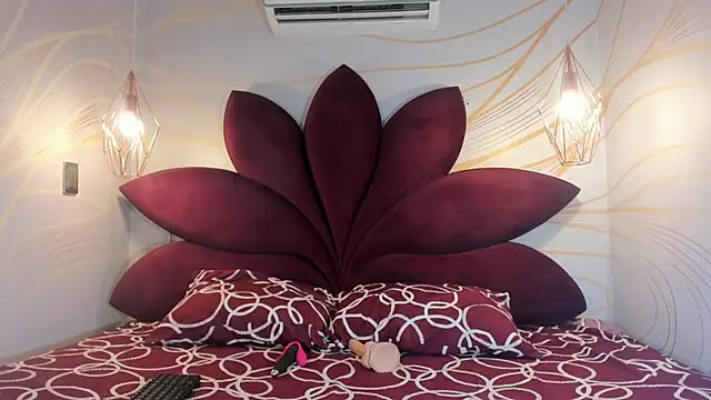 Staarhot online show from 02/19/26, 12:24