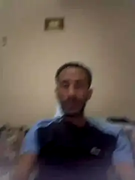 Snapshot of walide100000 chatting on 04/08/26, 10:22 walide100000 online show from 04/08/26, 10:22