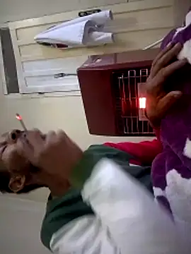 Snapshot of walide100000 chatting on 04/02/26, 12:01 walide100000 online show from 04/02/26, 12:01