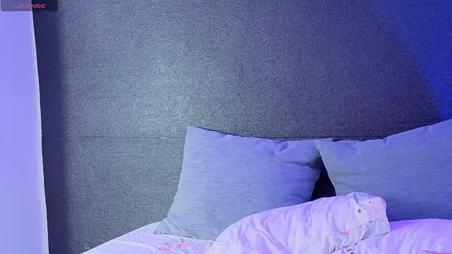 Ania rose online show from 11/14/25, 05:38