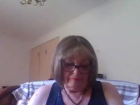 Milaniya606 online show from 07/18/26, 08:23