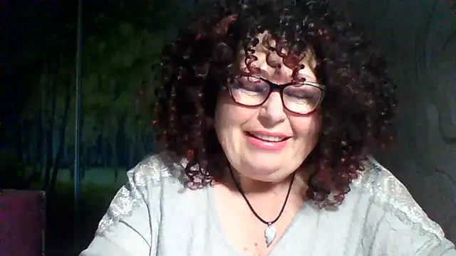 Snapshot of Milaniya606 chatting on 05/31/26, 10:43 Milaniya606 online show from 05/31/26, 10:43