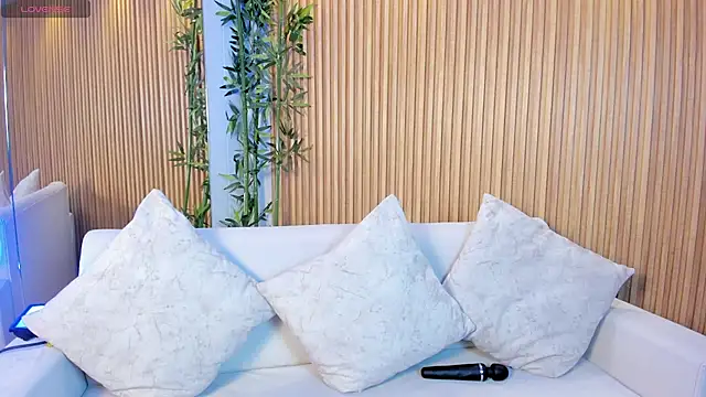 Ava-miller online show from 11/13/25, 11:47