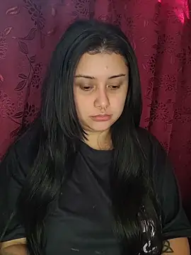 CurvyNoir online show from 12/16/25, 04:22