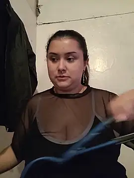 CurvyNoir online show from 04/28/26, 04:44