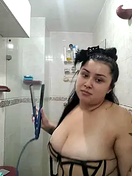 CurvyNoir online show from 11/21/25, 04:06