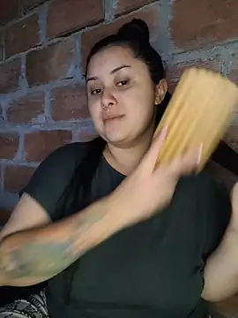 CurvyNoir online show from 12/15/25, 02:45