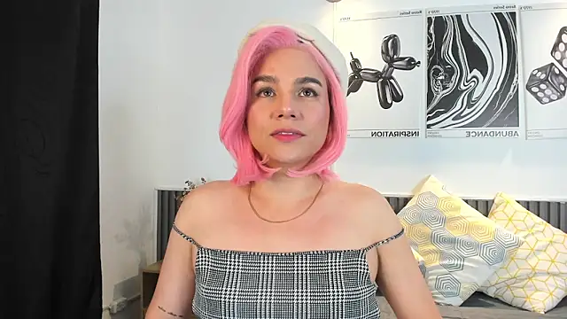 Cloe Bonne online show from 11/14/25, 08:01