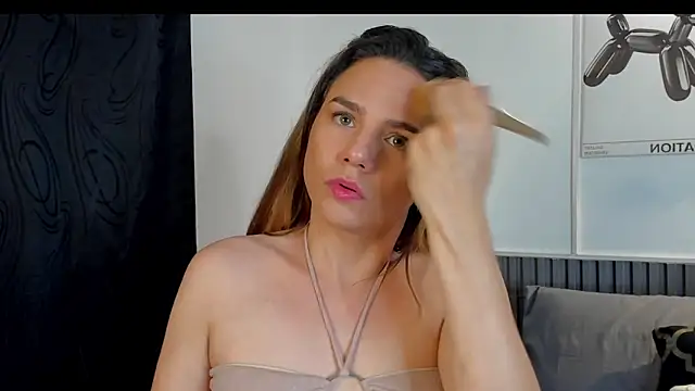 Cloe Bonne online show from 11/24/25, 09:48