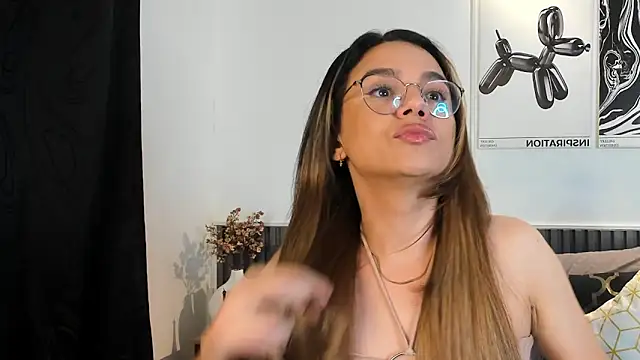 Cloe Bonne online show from 11/28/25, 09:15