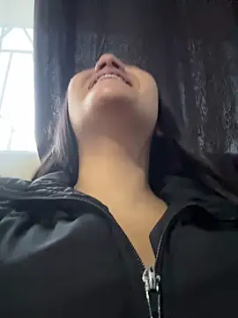 Snapshot of Samantha_firee chatting on 05/20/26, 11:07 Samantha firee online show from 05/20/26, 11:07