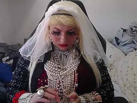 VanesaCrossic online show from 05/08/26, 09:57