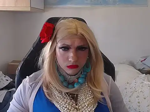 Snapshot of VanesaCrossic chatting on 07/12/26, 10:38 VanesaCrossic online show from 07/12/26, 10:38