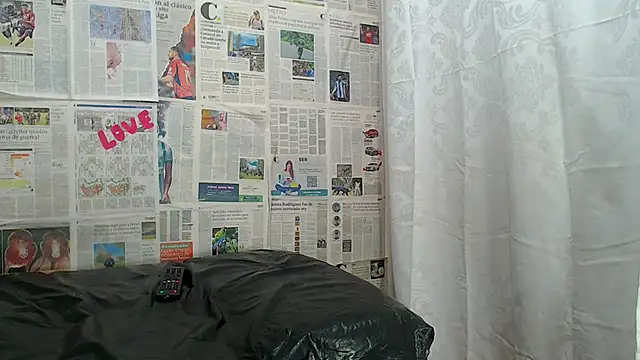 Snapshot of anavagina21 chatting on 11/03/25, 06:22 anavagina21 online show from 11/03/25, 06:22