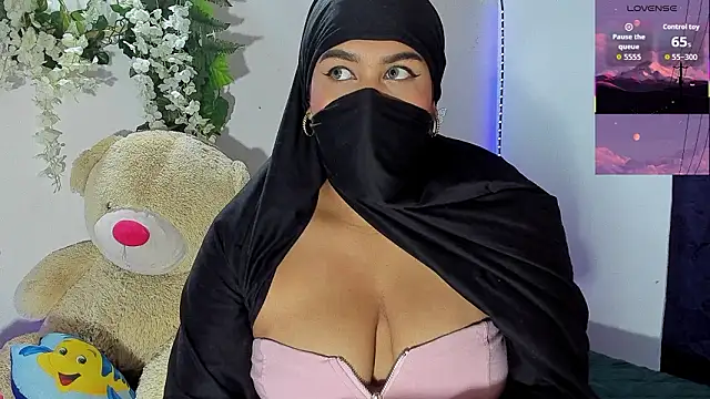 Snapshot of kadira6_ chatting on 02/06/26, 12:23 kadira6 online show from 02/06/26, 12:23