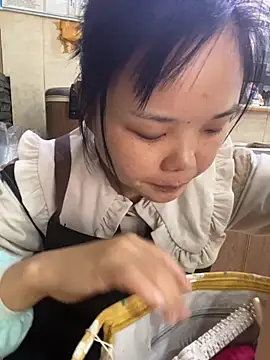 Snapshot of 0xiaosu0 chatting on 11/09/25, 02:04 0xiaosu0 online show from 11/09/25, 02:04