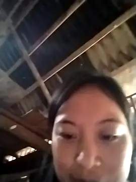 Snapshot of Alice-567 chatting on 10/31/25, 04:20 Alice-567 online show from 10/31/25, 04:20