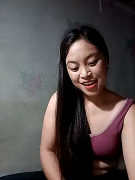 Snapshot of Alice-567 chatting on 05/11/26, 12:45 Alice-567 online show from 05/11/26, 12:45