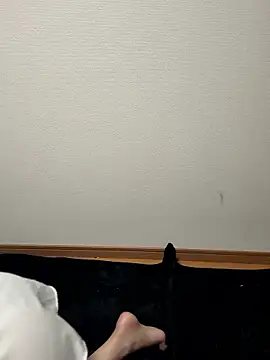 Snapshot of jura_xxx chatting on 12/21/25, 04:30 jura xxx online show from 12/21/25, 04:30