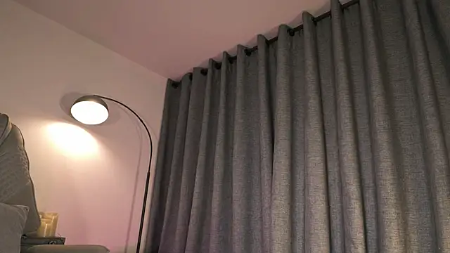 Snapshot of lianewhite chatting on 06/19/26, 01:22 lianewhite online show from 06/19/26, 01:22