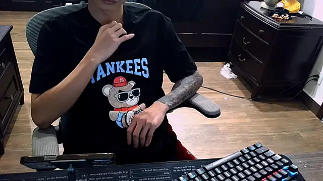  lulu9999  online show from 12/16/25, 03:16