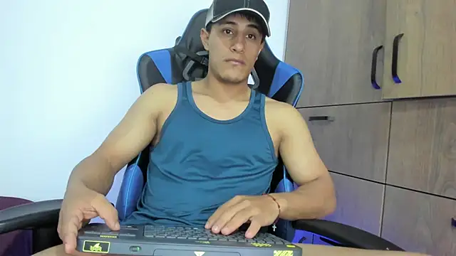 dorman boy online show from 12/23/25, 03:50