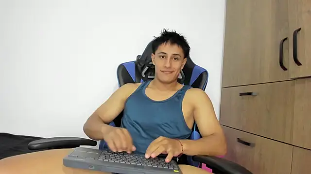 dorman boy online show from 11/28/25, 03:56