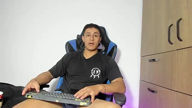 dorman boy online show from 01/07/26, 03:55