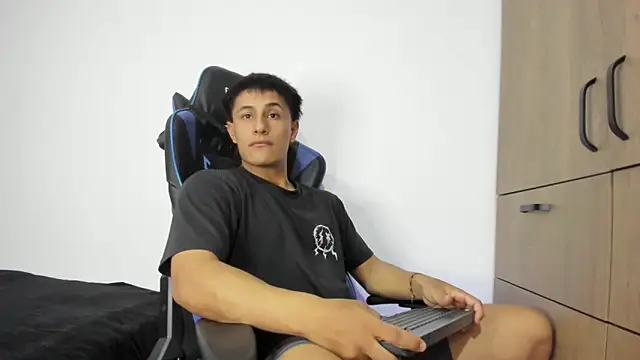 dorman boy online show from 11/27/25, 03:29