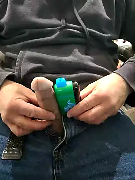 Snapshot of big_Jizzy_125 chatting on 11/03/25, 03:45 big Jizzy 125 online show from 11/03/25, 03:45