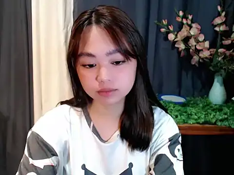 lustfullakim online show from 04/18/26, 01:35