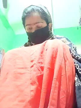 Snapshot of Rsr-1 chatting on 11/07/25, 09:41 Rsr-1 online show from 11/07/25, 09:41