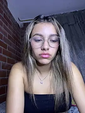 liahot69 online show from 02/22/26, 03:09