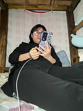 daaqnn online show from 04/13/26, 01:04