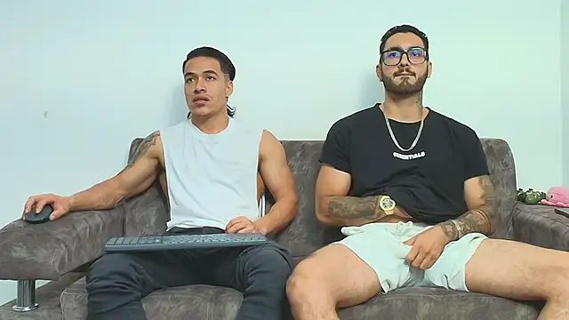 Snapshot of thebadboys05 chatting on 02/12/26, 06:24 thebadboys05 online show from 02/12/26, 06:24