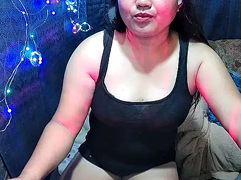 yumi-meya online show from 12/16/25, 02:54