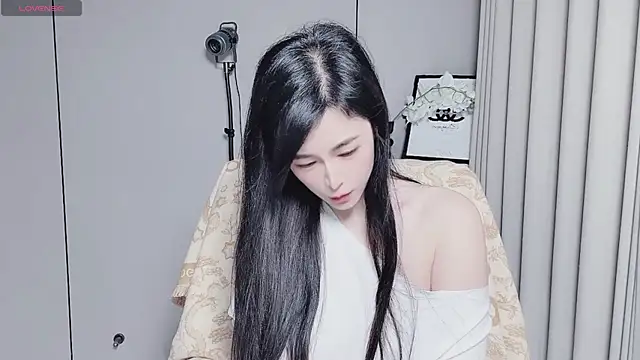 YunShan-33 online show from 11/29/25, 03:06