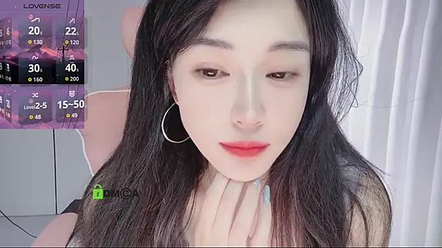 Snapshot of YunShan-33 chatting on 05/23/26, 04:33 YunShan-33 online show from 05/23/26, 04:33